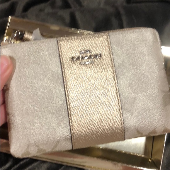 coach wrislet - Picture 3 of 3